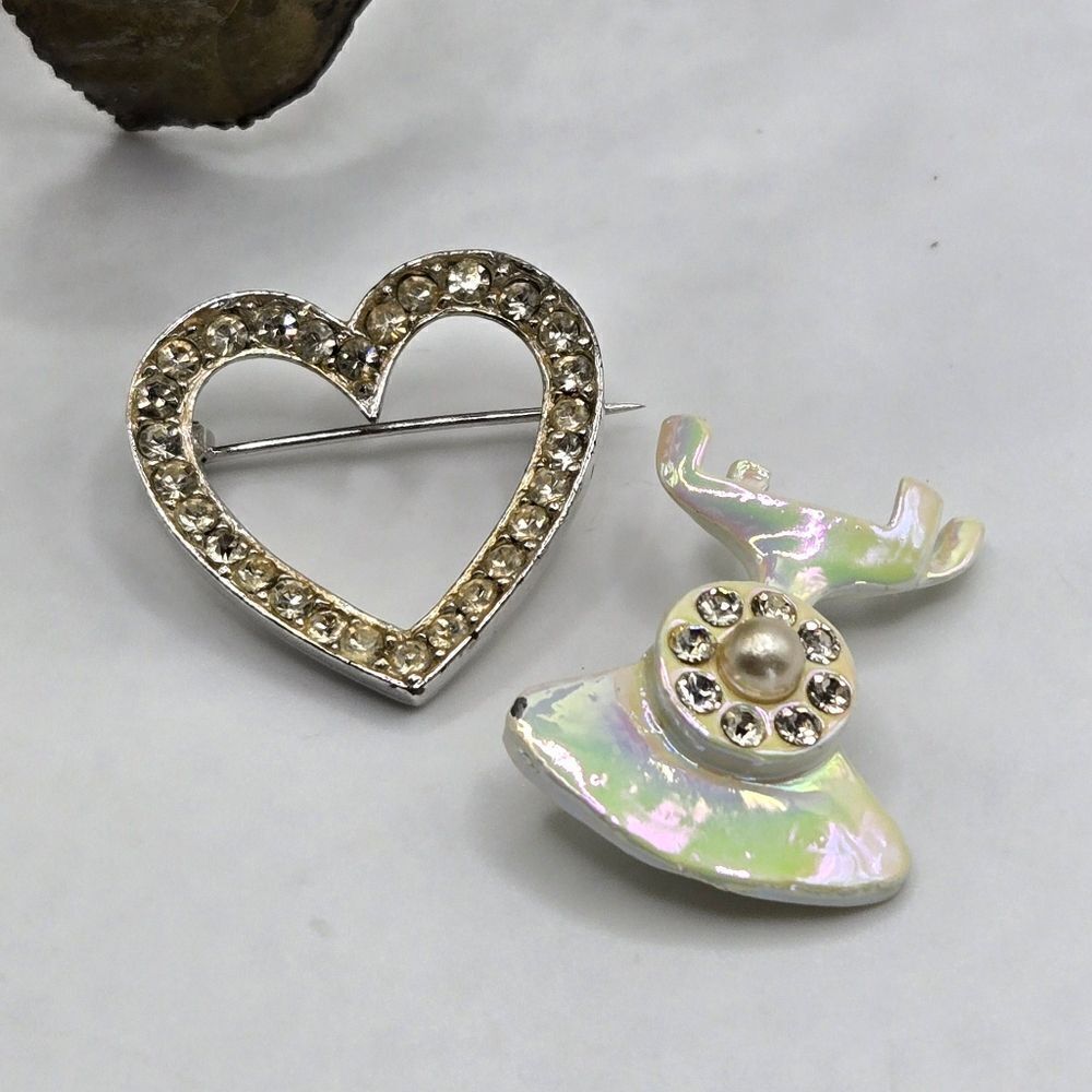 "5/$40" Set of 2 Silvertone Brooches Phone/Heart